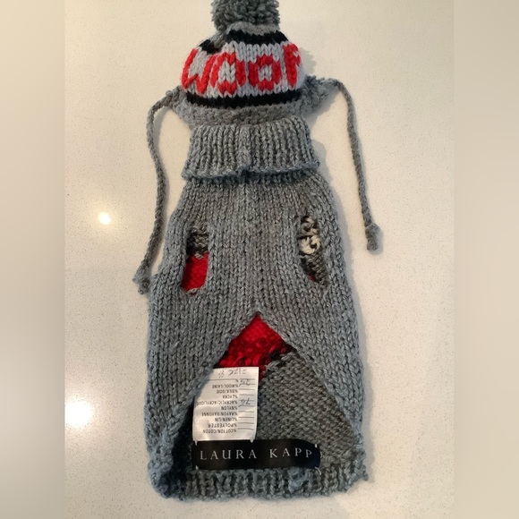 Small Dog Sweater & Hat - Picture 2 of 3